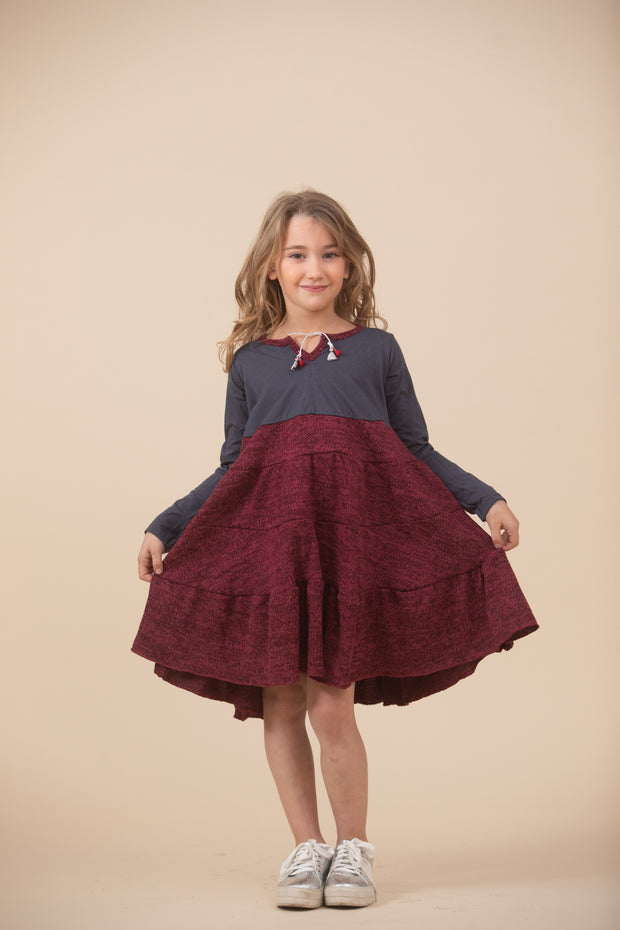 שמלה לילדה דגם נטלי פונפונים